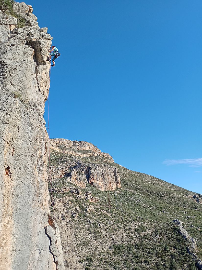 Kliknutm zavete okno.