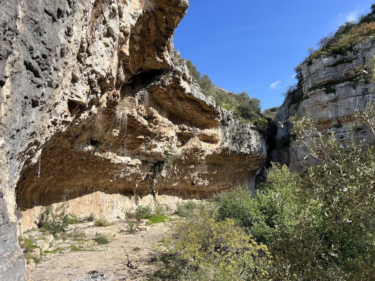 Kliknutm zavete okno.