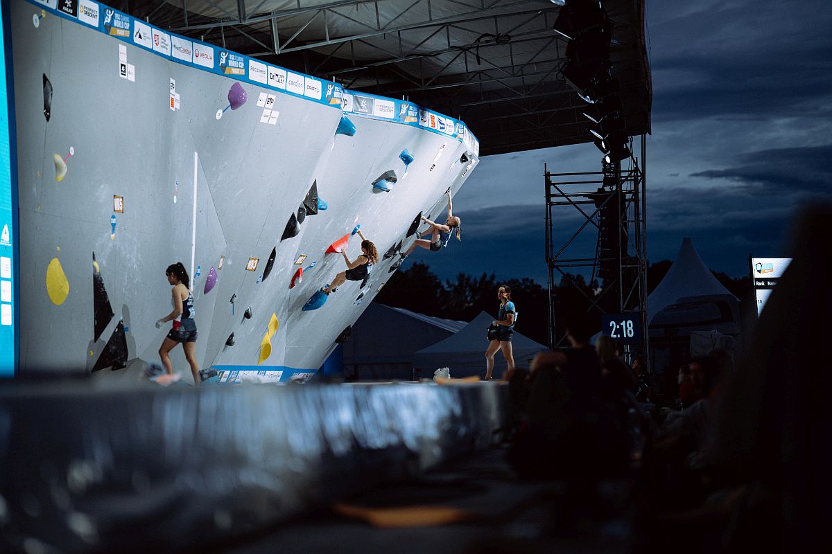 Kliknutm zavete okno.