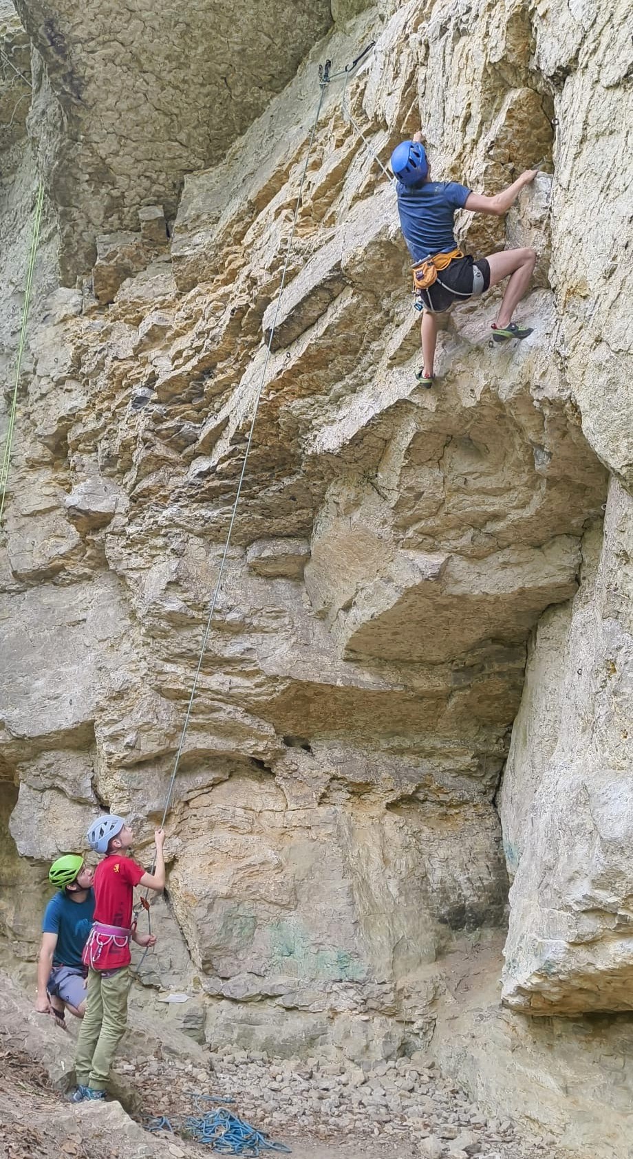 Kliknutm zavete okno.
