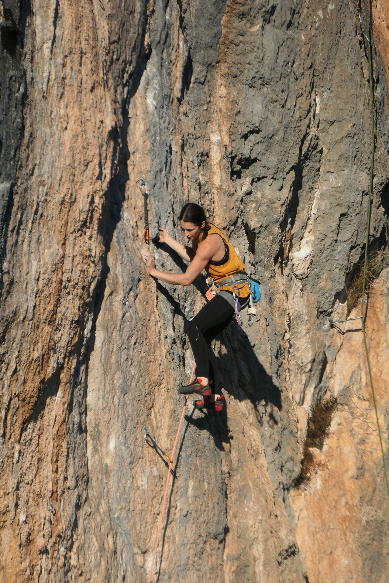 Kliknutm zavete okno.