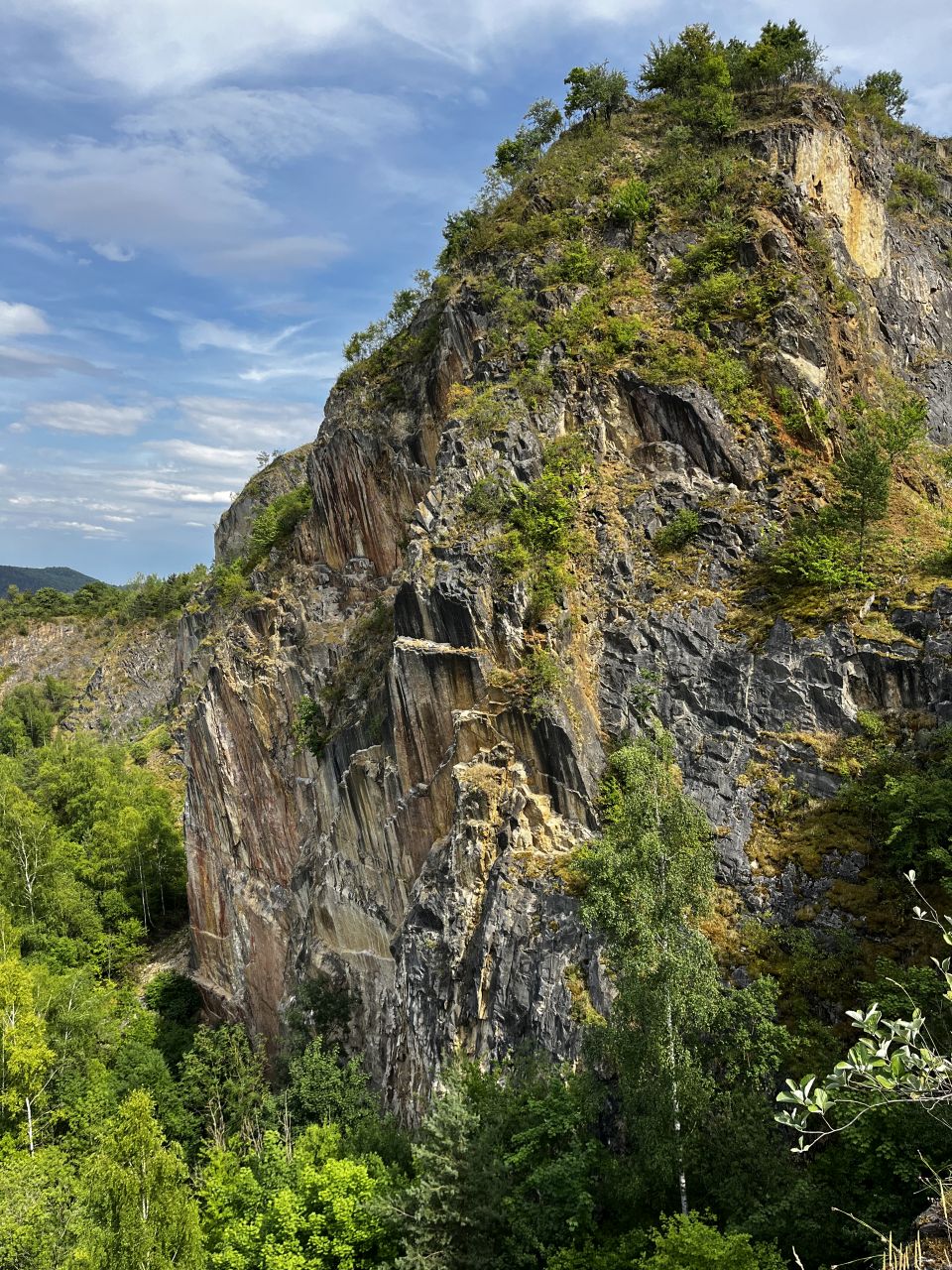 Kliknutm zavete okno.