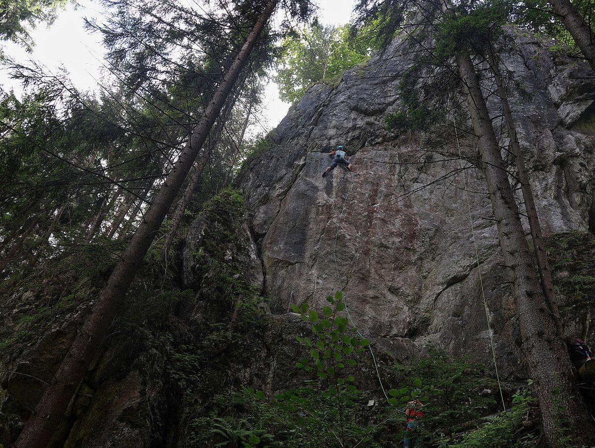Kliknutm zavete okno.