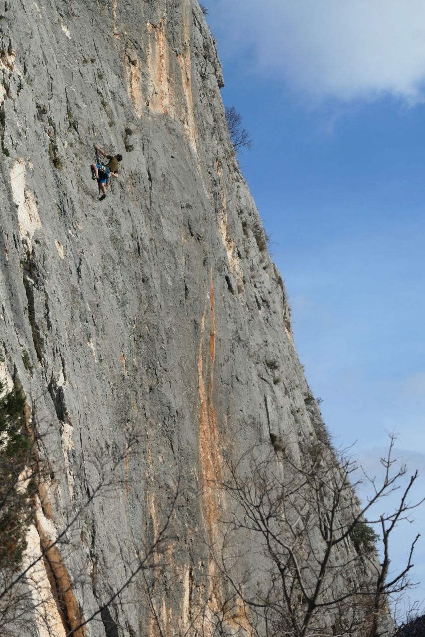 Kliknutm zavete okno.