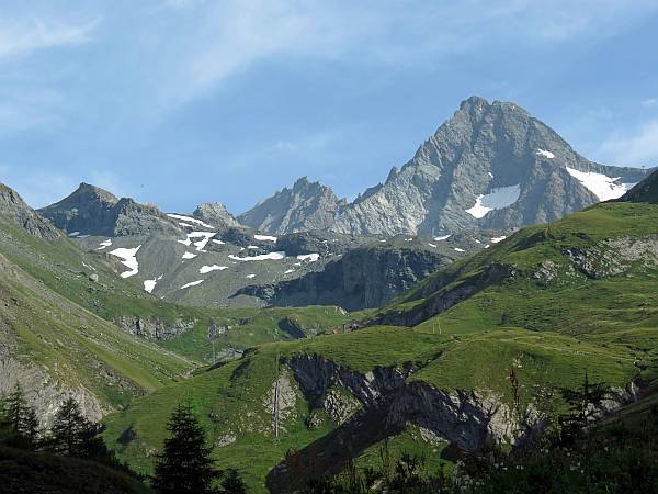 Grossglockner s pohledem na hřeben Stüdlgrat Foto: Jiří Nedas / Wikimedia Commons (CC BY-SA 4.0)
